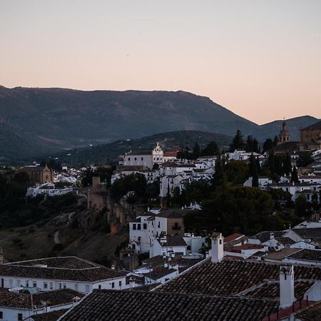 Apartamentos Socorro Plaza Ronda Eksteriør billede
