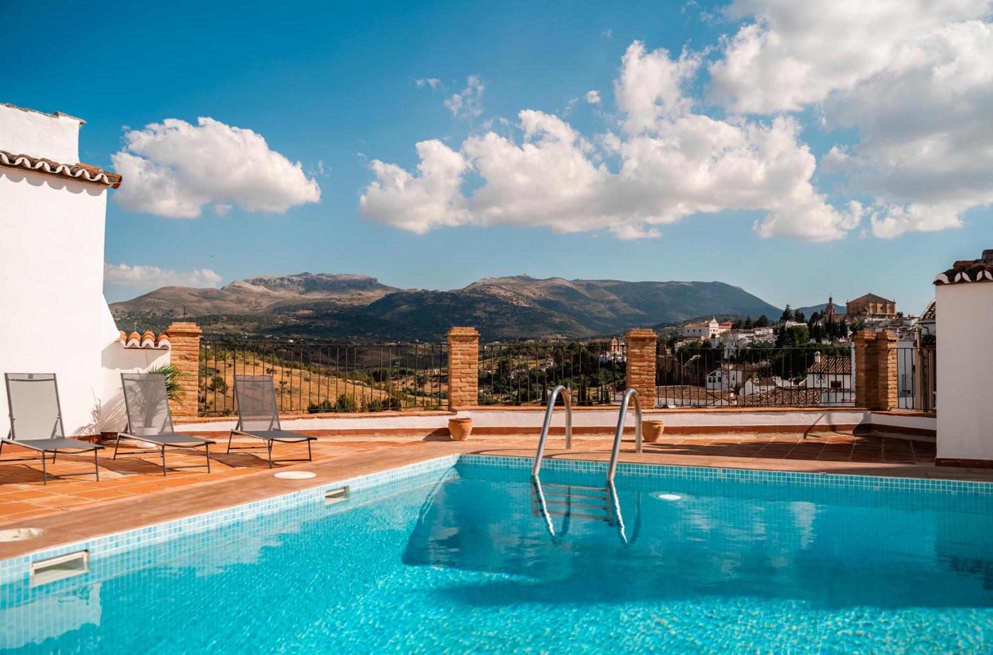 Apartamentos Socorro Plaza Ronda Eksteriør billede